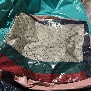 Elegant Multicolor Patterned Scarf